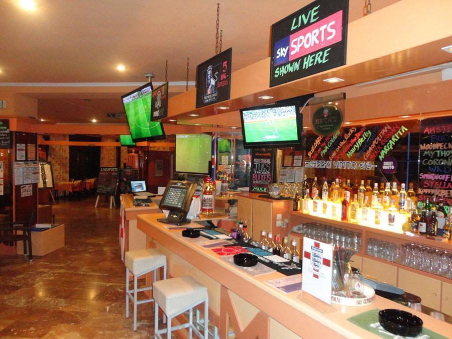 קאבוס Morfeas Hotel מראה חיצוני תמונה