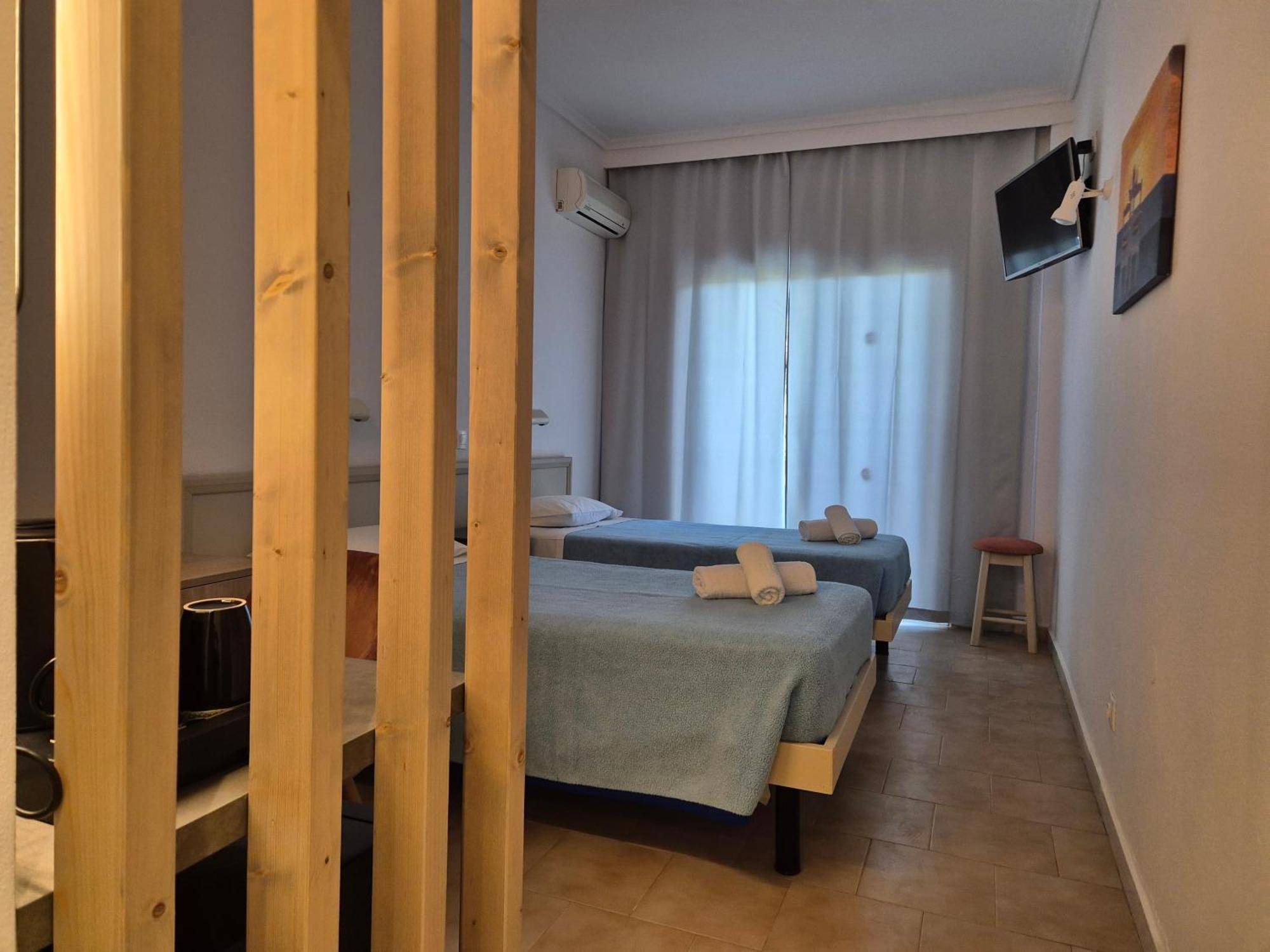 קאבוס Morfeas Hotel חדר תמונה