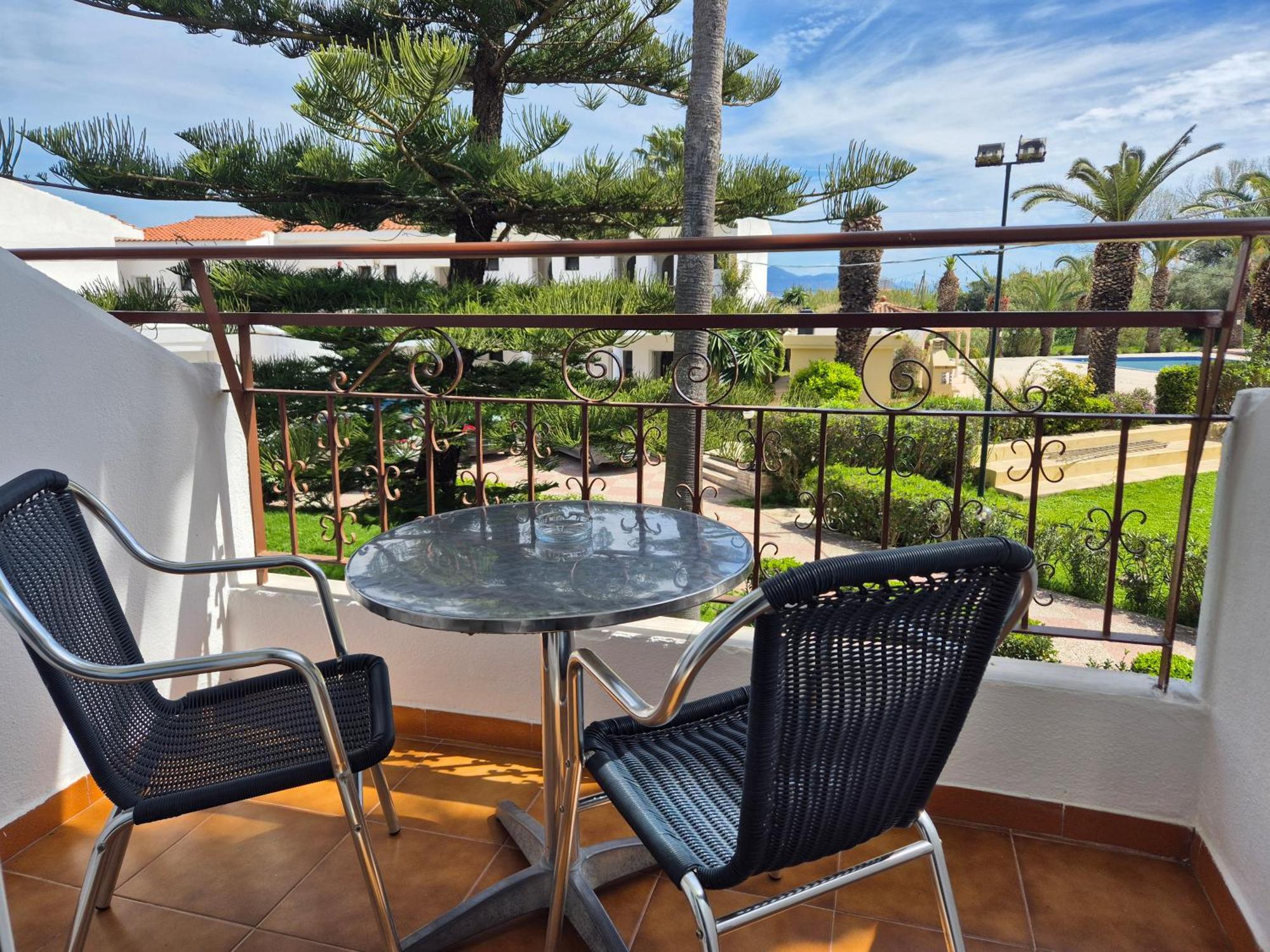 קאבוס Morfeas Hotel מראה חיצוני תמונה