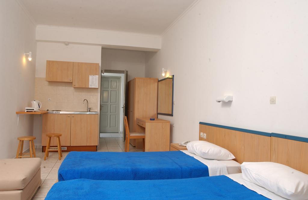 קאבוס Morfeas Hotel מראה חיצוני תמונה