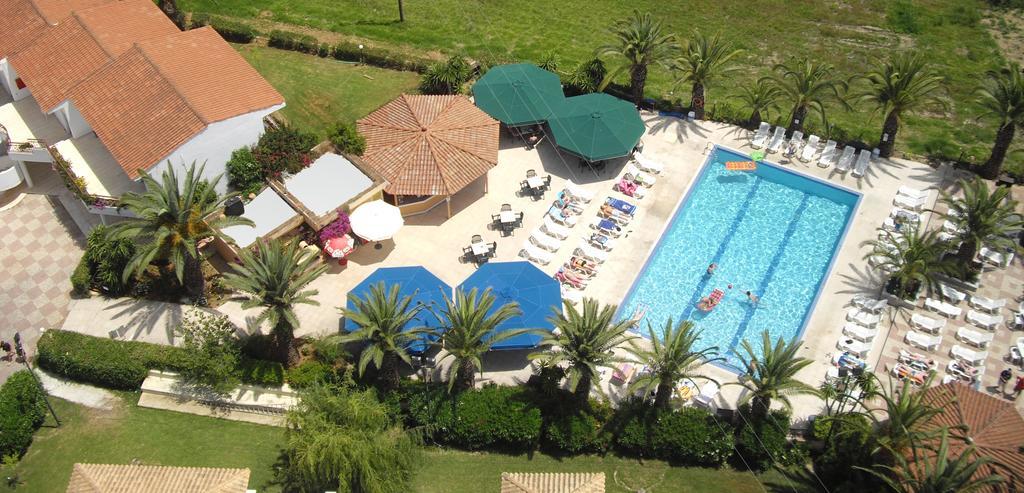 קאבוס Morfeas Hotel מראה חיצוני תמונה