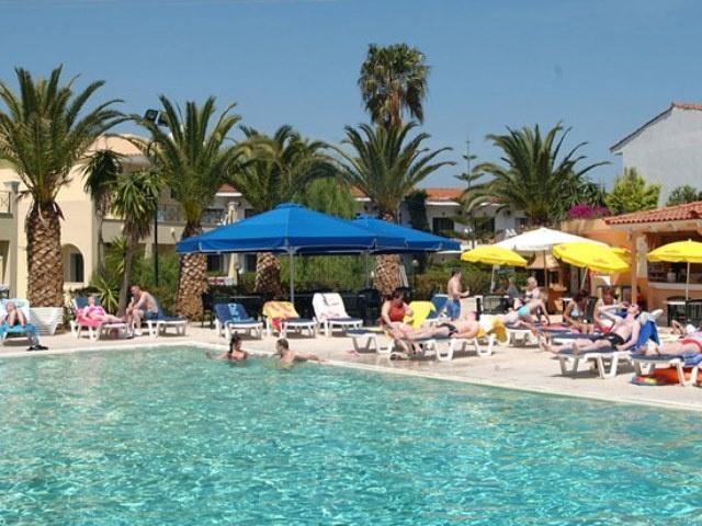 קאבוס Morfeas Hotel מראה חיצוני תמונה